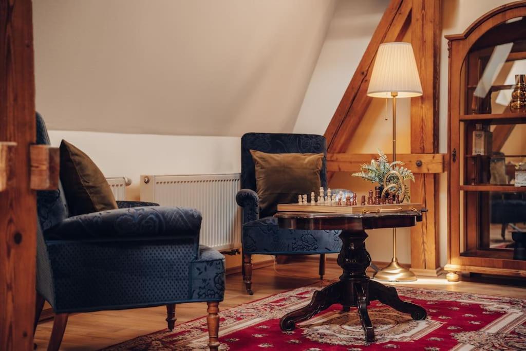 Ferienwohnung Magnificent Historical Penthouse In The Heart Of Prag Exterior foto
