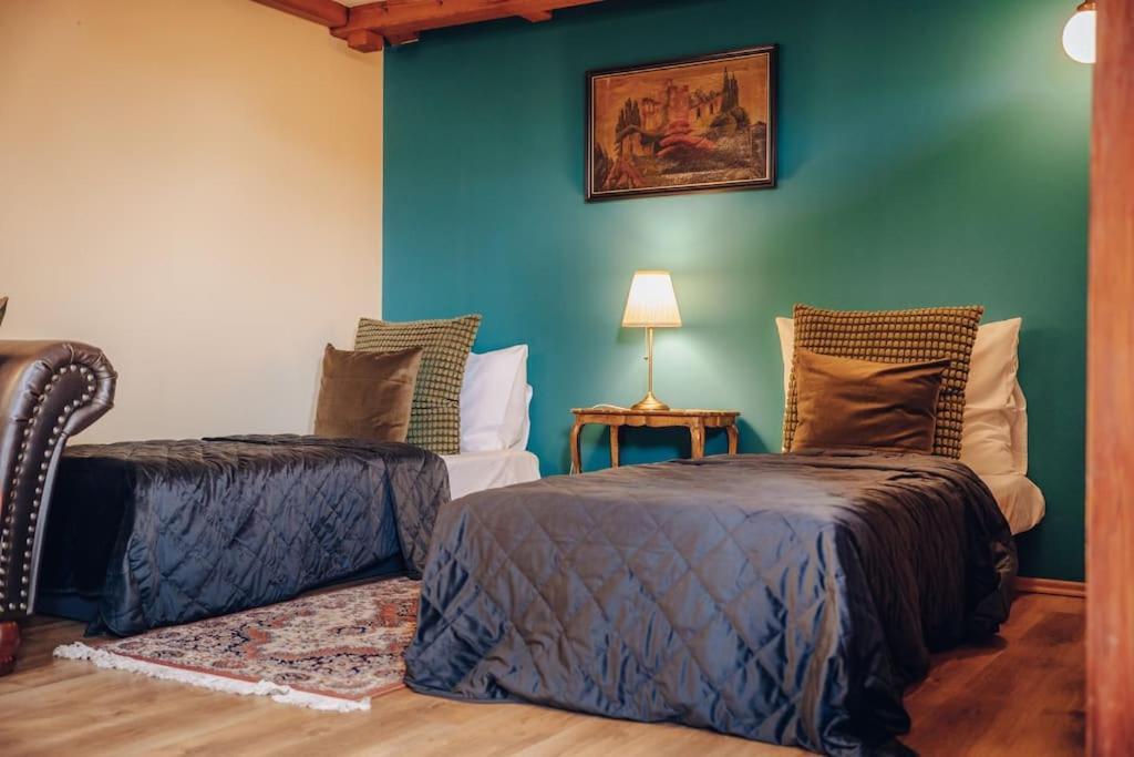 Ferienwohnung Magnificent Historical Penthouse In The Heart Of Prag Exterior foto
